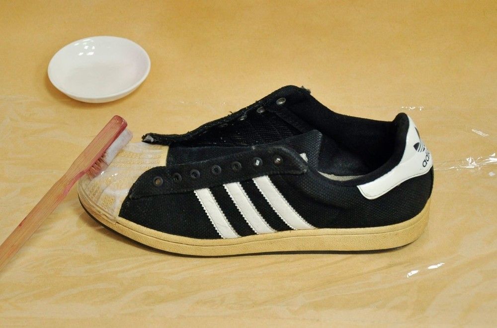 Solutie Profesionala pentru Albirea Talpilor Oxidate(Ingalbenite) - Tarrago Sneakers Sole Restorer
