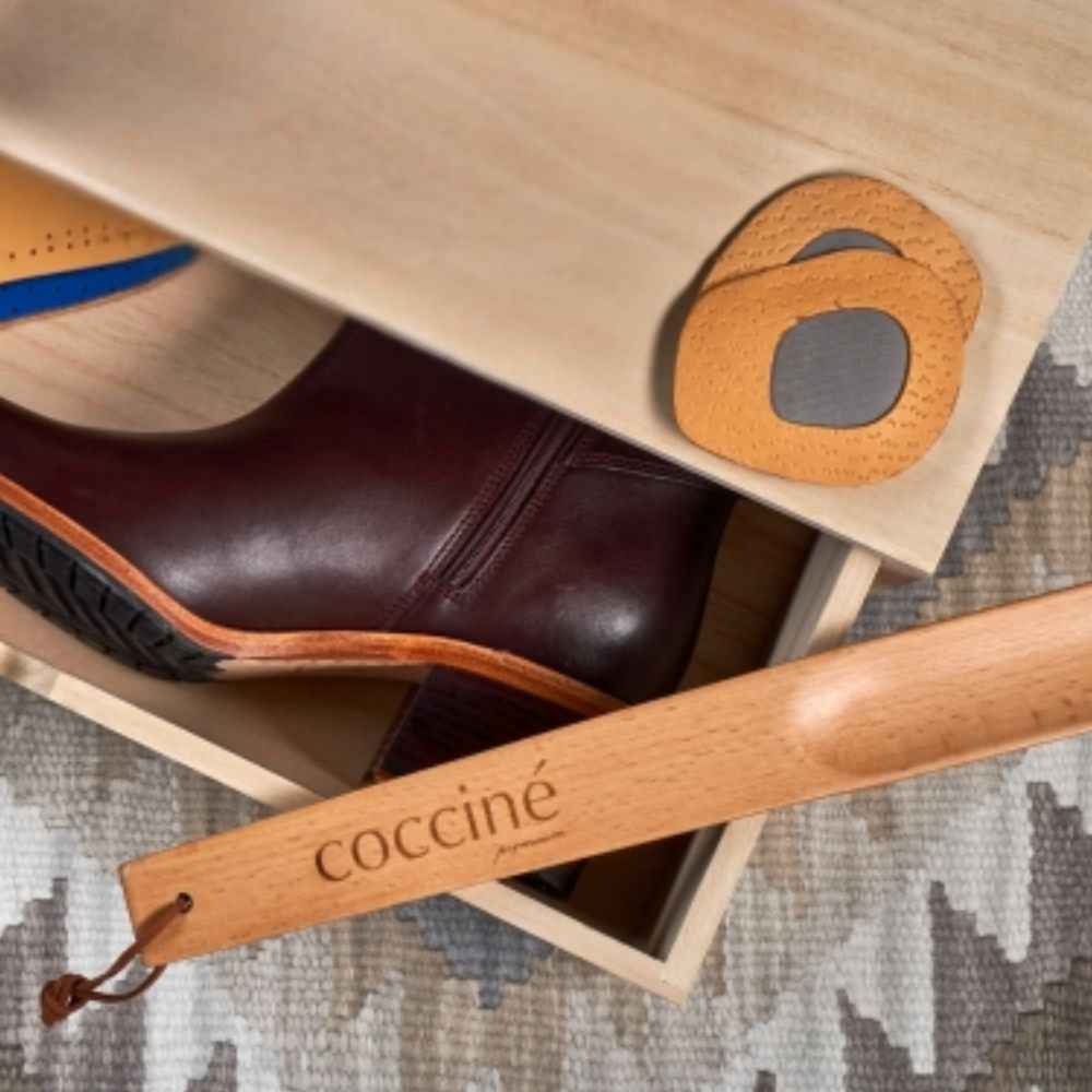 Incaltator din lemn –  Coccine Wooden Shoehorn 38cm